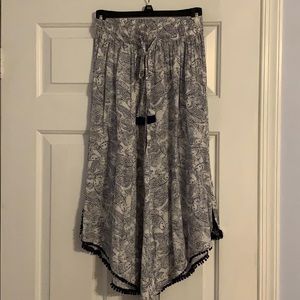 Anthropologie Flare Capris